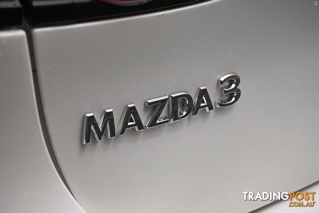 2024 MAZDA 3   HATCH