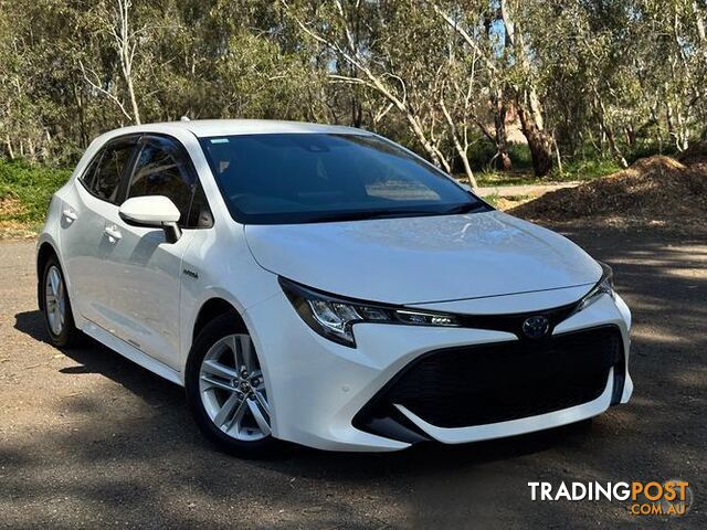 2018 TOYOTA COROLLA ASCENT SPORT HYBRID ZWE211R HATCH