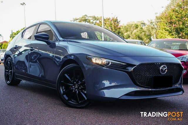 2024 MAZDA 3   HATCH