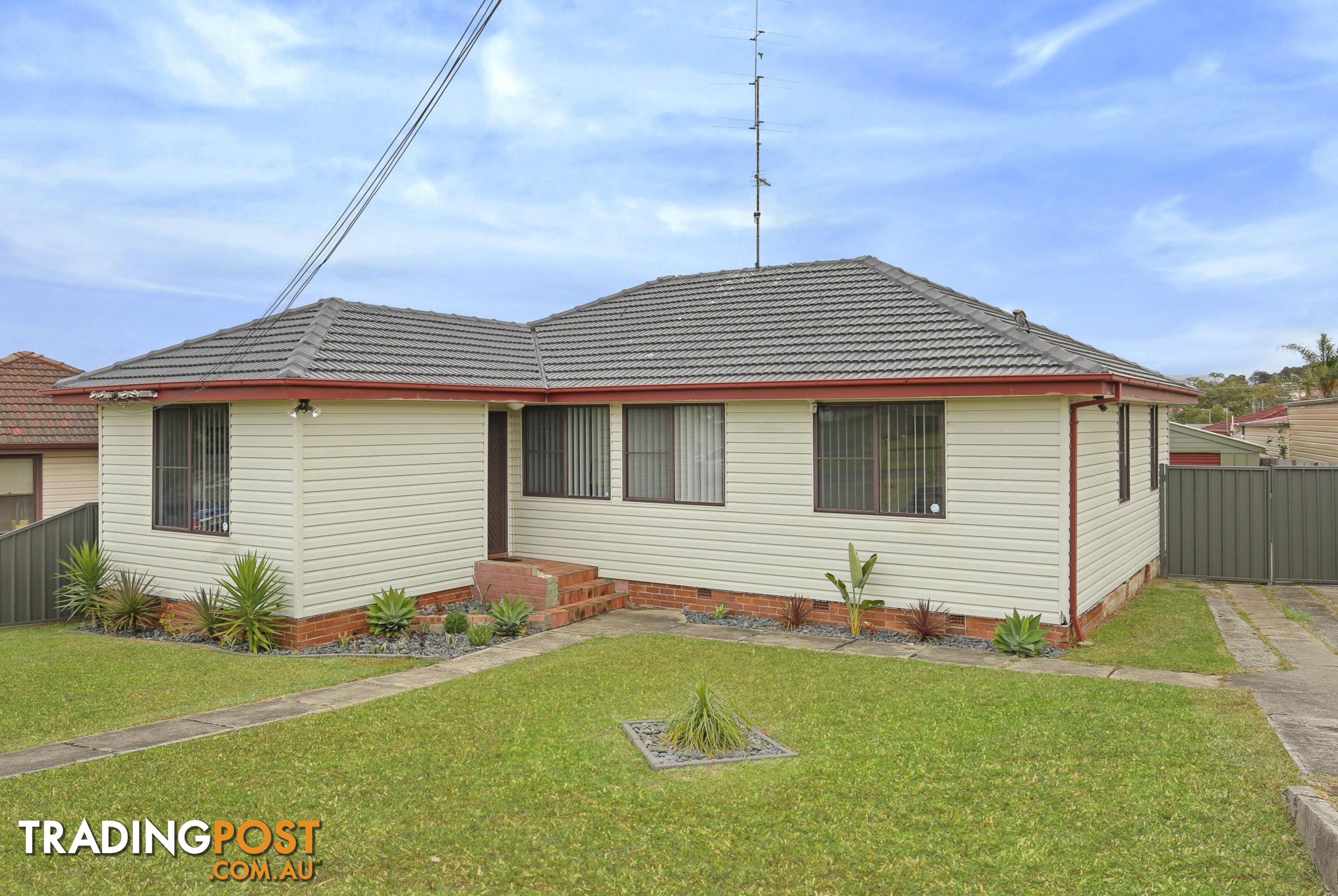 3 Elouera Street LAKE ILLAWARRA NSW 2528