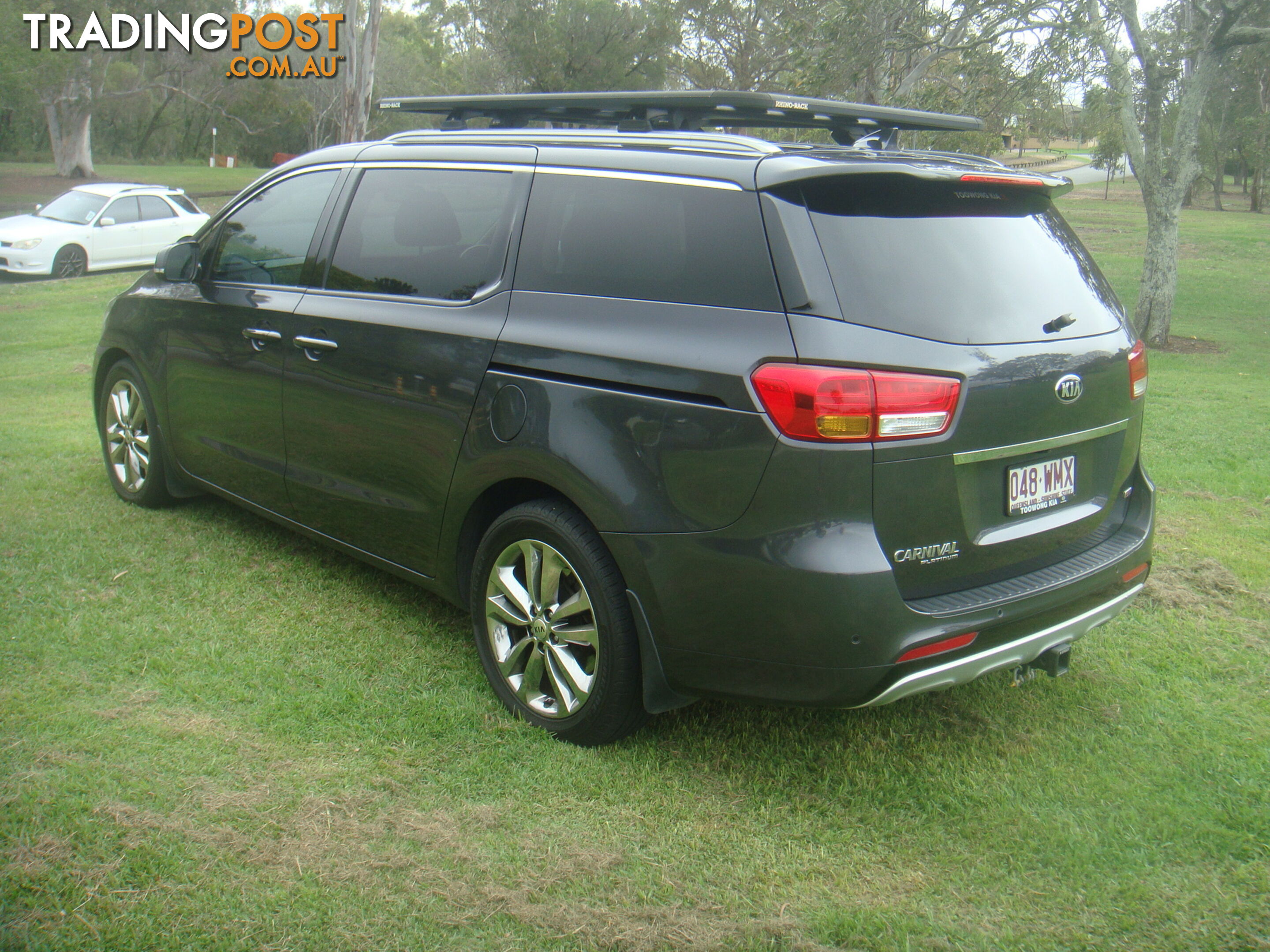 2015 Kia Carnival YP MY16 PLATINUM People Mover Automatic