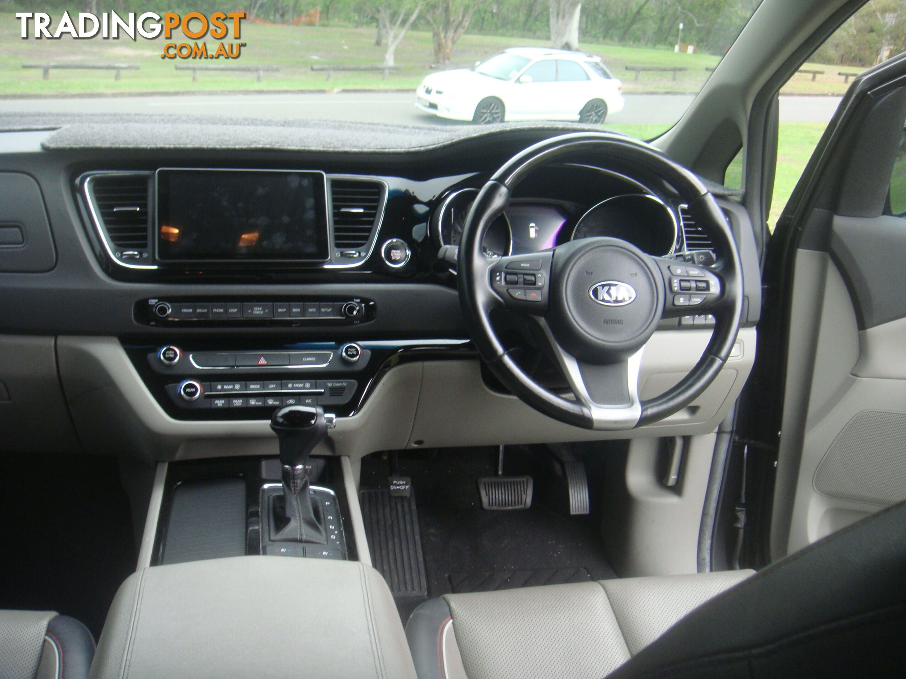 2015 Kia Carnival YP People Mover Automatic