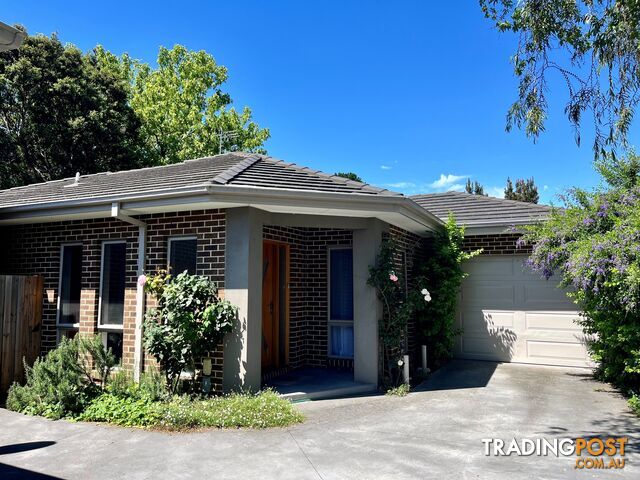 4/17 Bungalook Road East BAYSWATER NORTH VIC 3153