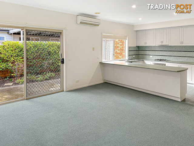 49 Armstrong Road BAYSWATER VIC 3153 - photo 5 of 9