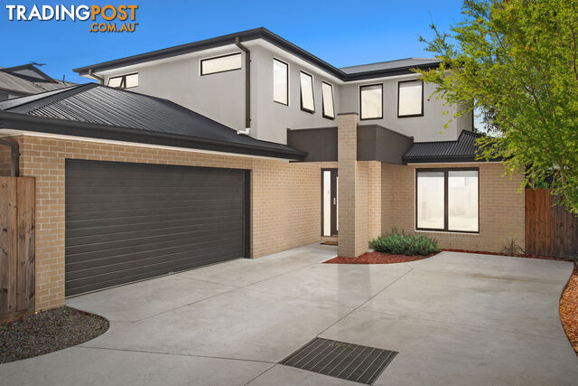 2 27 Shakespeare Avenue MOOROOLBARK VIC 3138