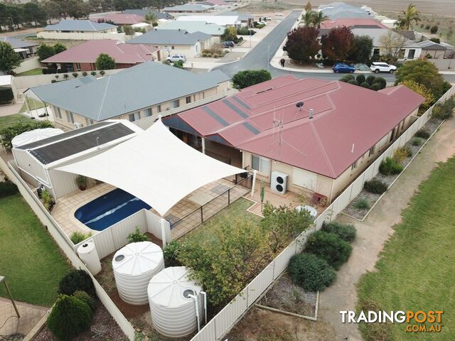 15 Abbott Drive KADINA SA 5554