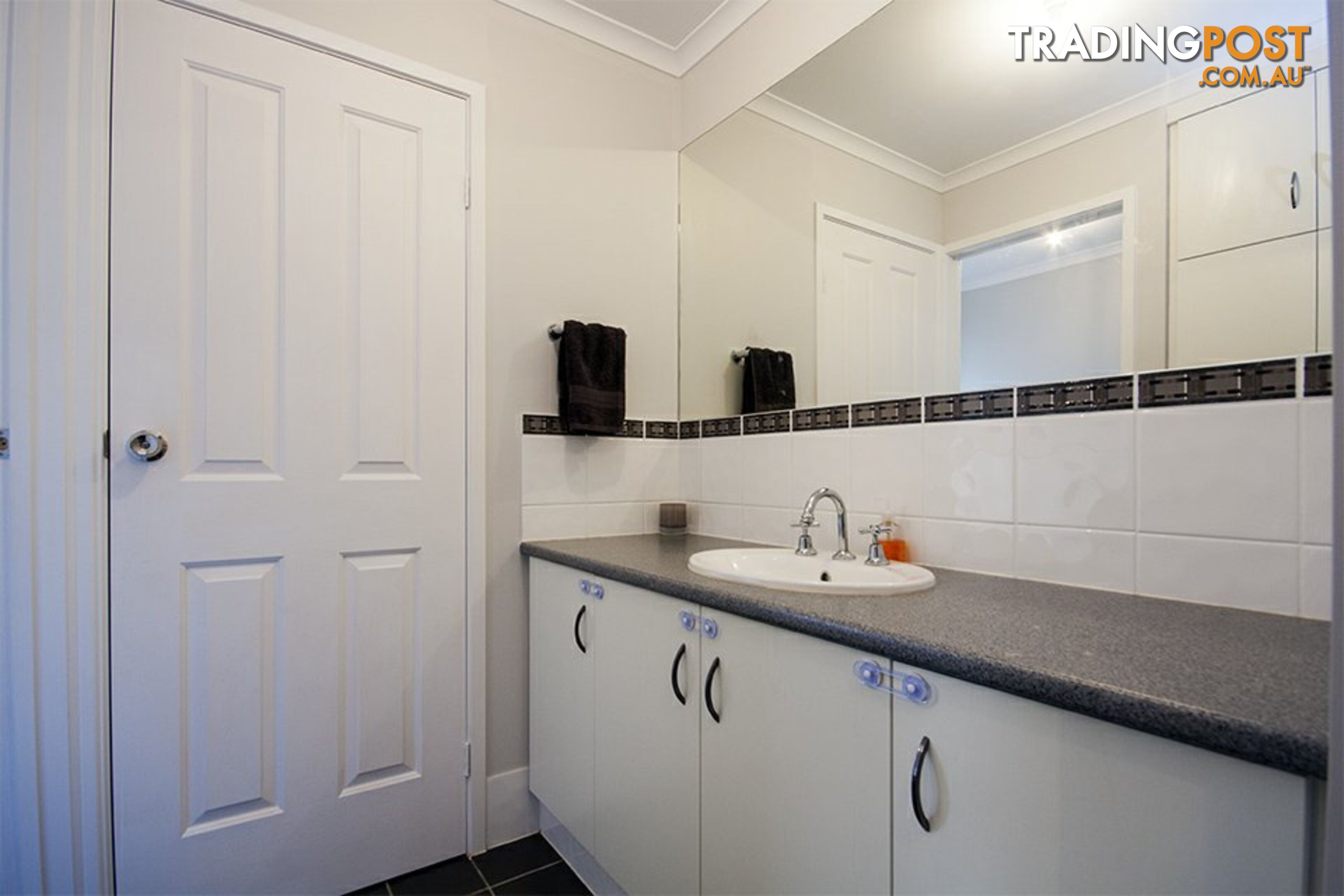 2 Hallam Crescent KADINA SA 5554