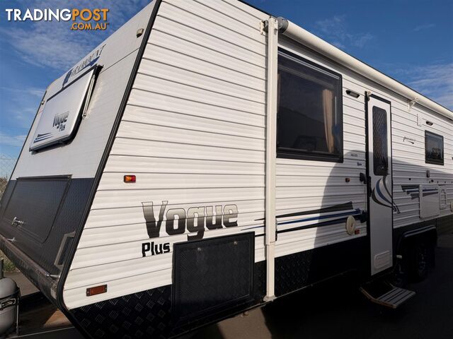 2016 PARAMOUNT VOGUE PLUS CARAVAN 25FT - photo 2 of 26