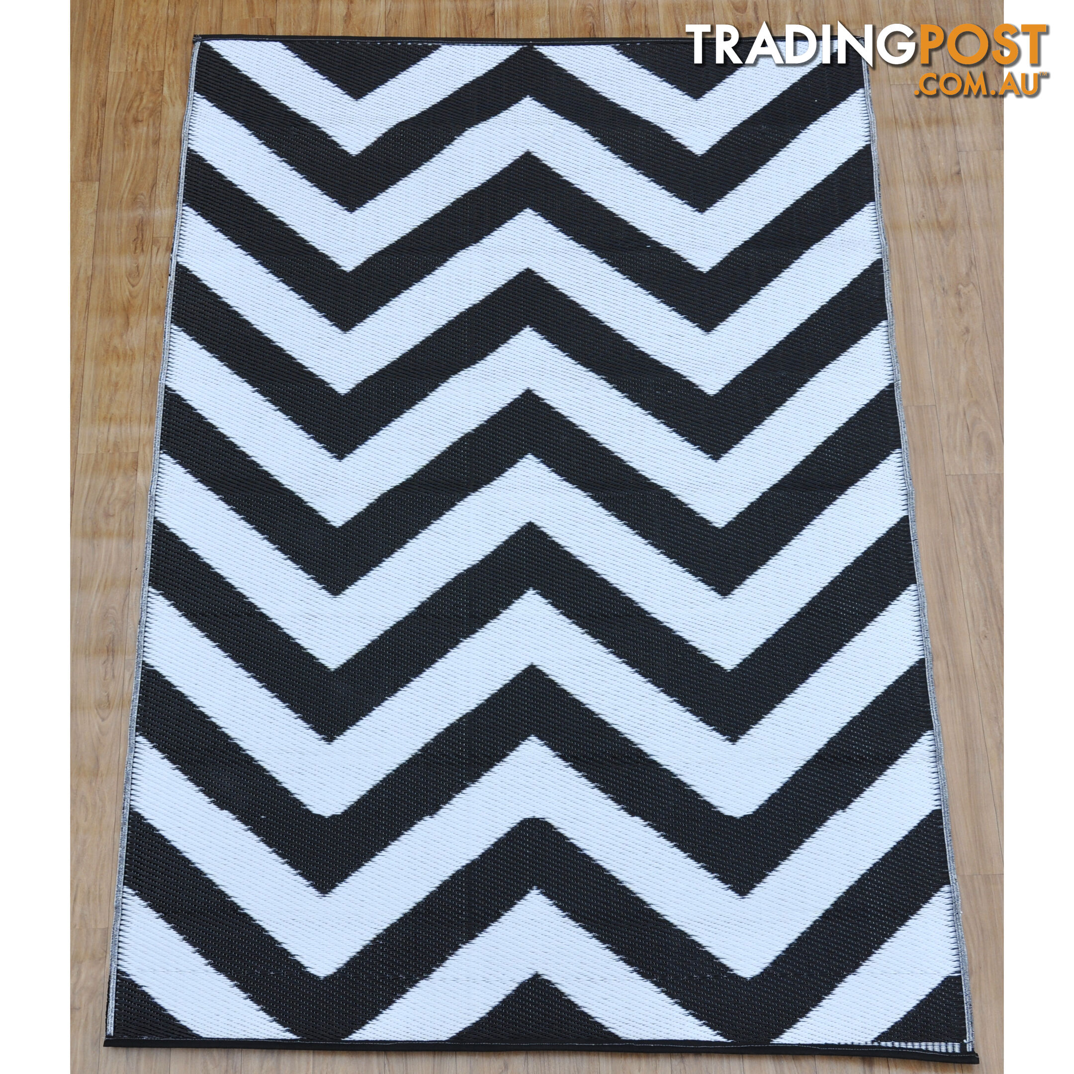 CHEVRON Rug Black & White 120x180cm