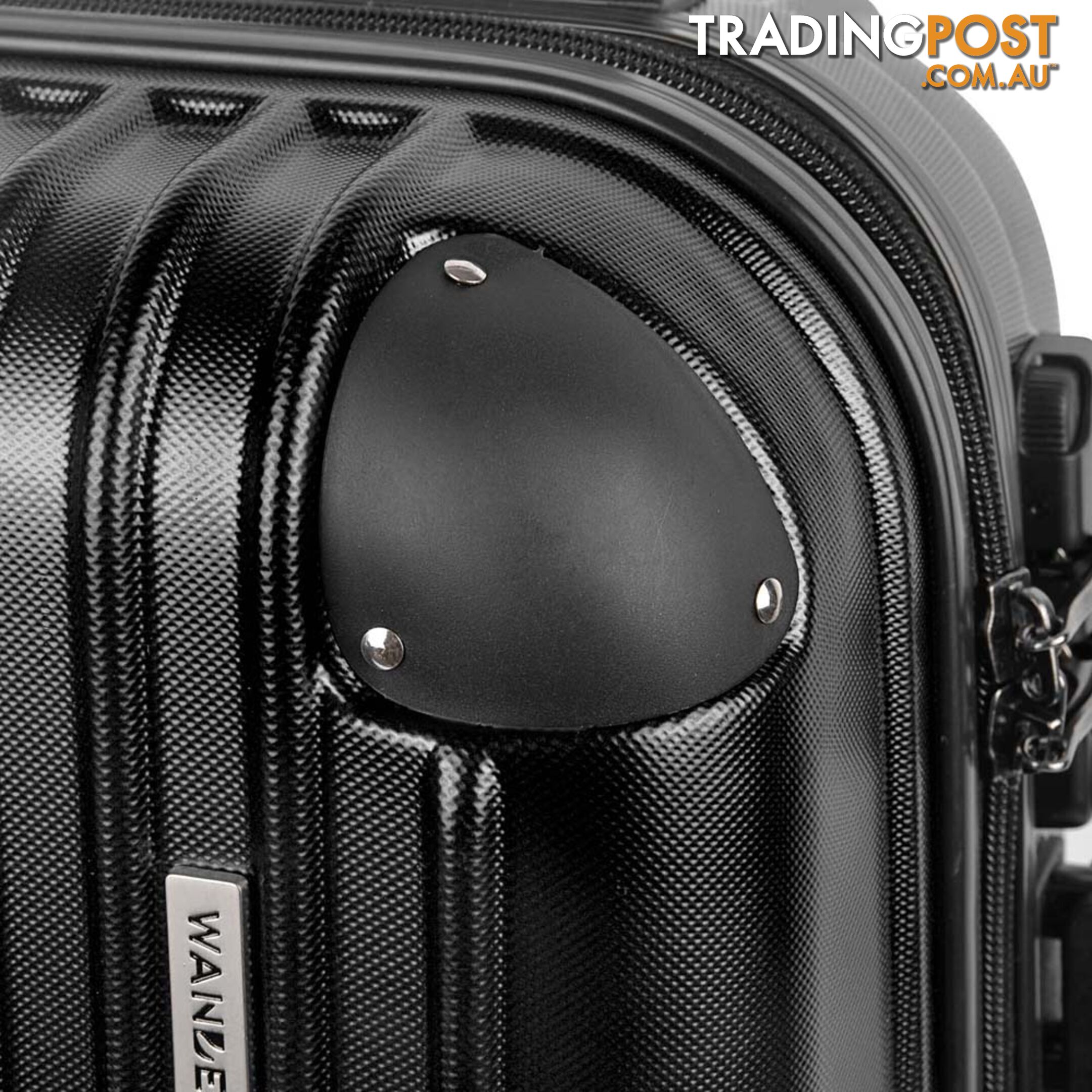 20"  Wanderlite Luggage Case  Black