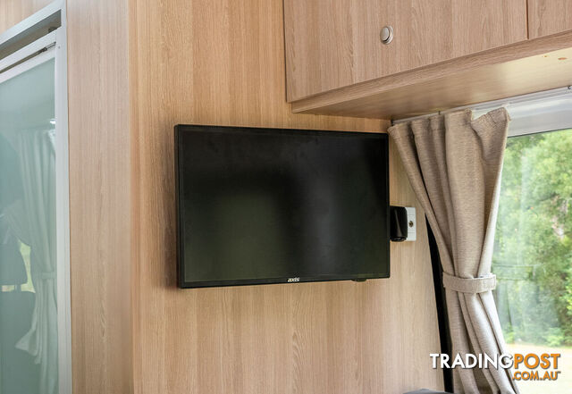 Tourer - photo 4 of 28
