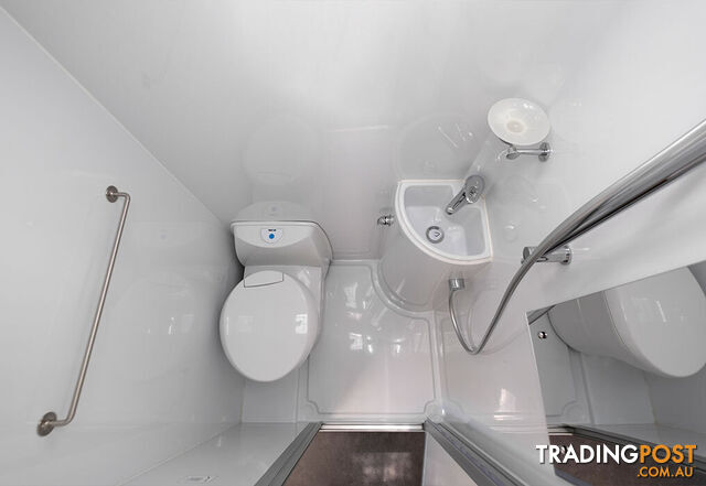 Discovery 4 Berth - photo 2 of 29