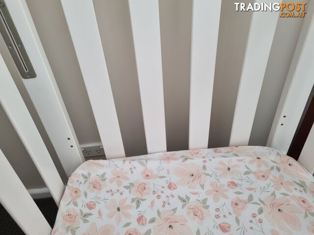 Sunbury Cot/Bed