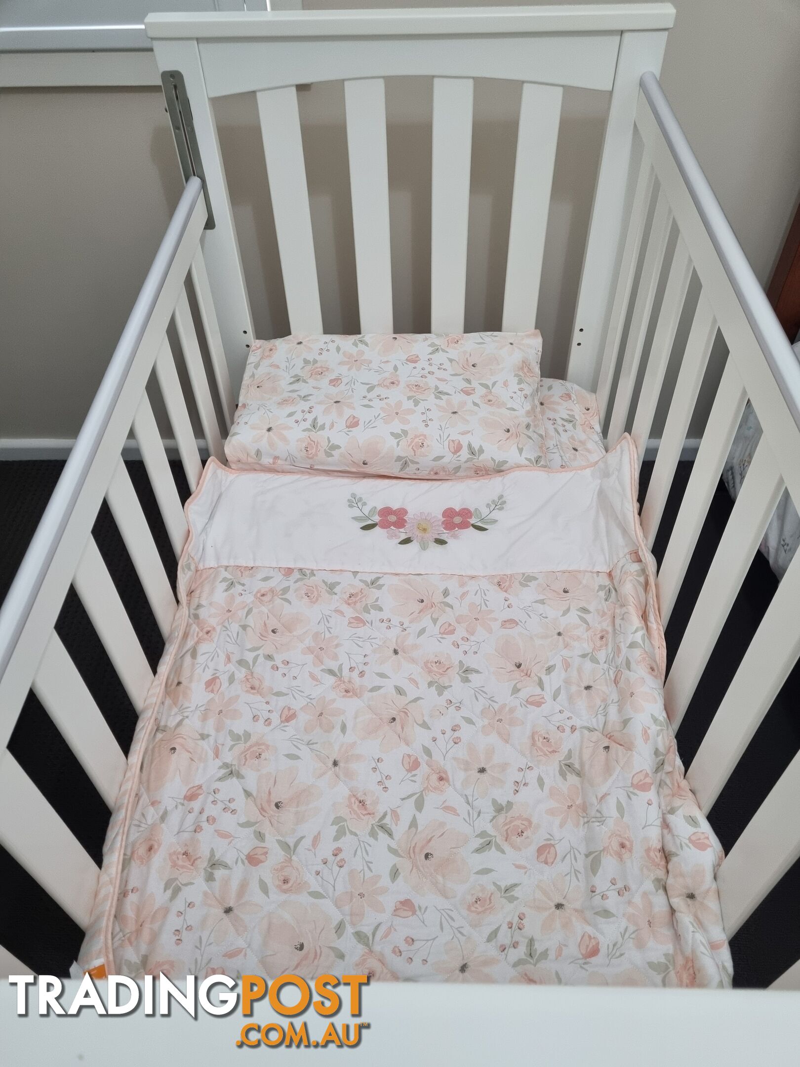 Sunbury Cot/Bed