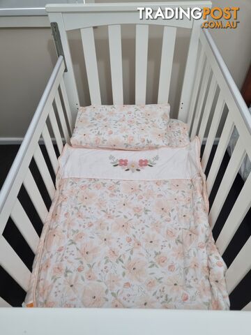 Sunbury Cot/Bed