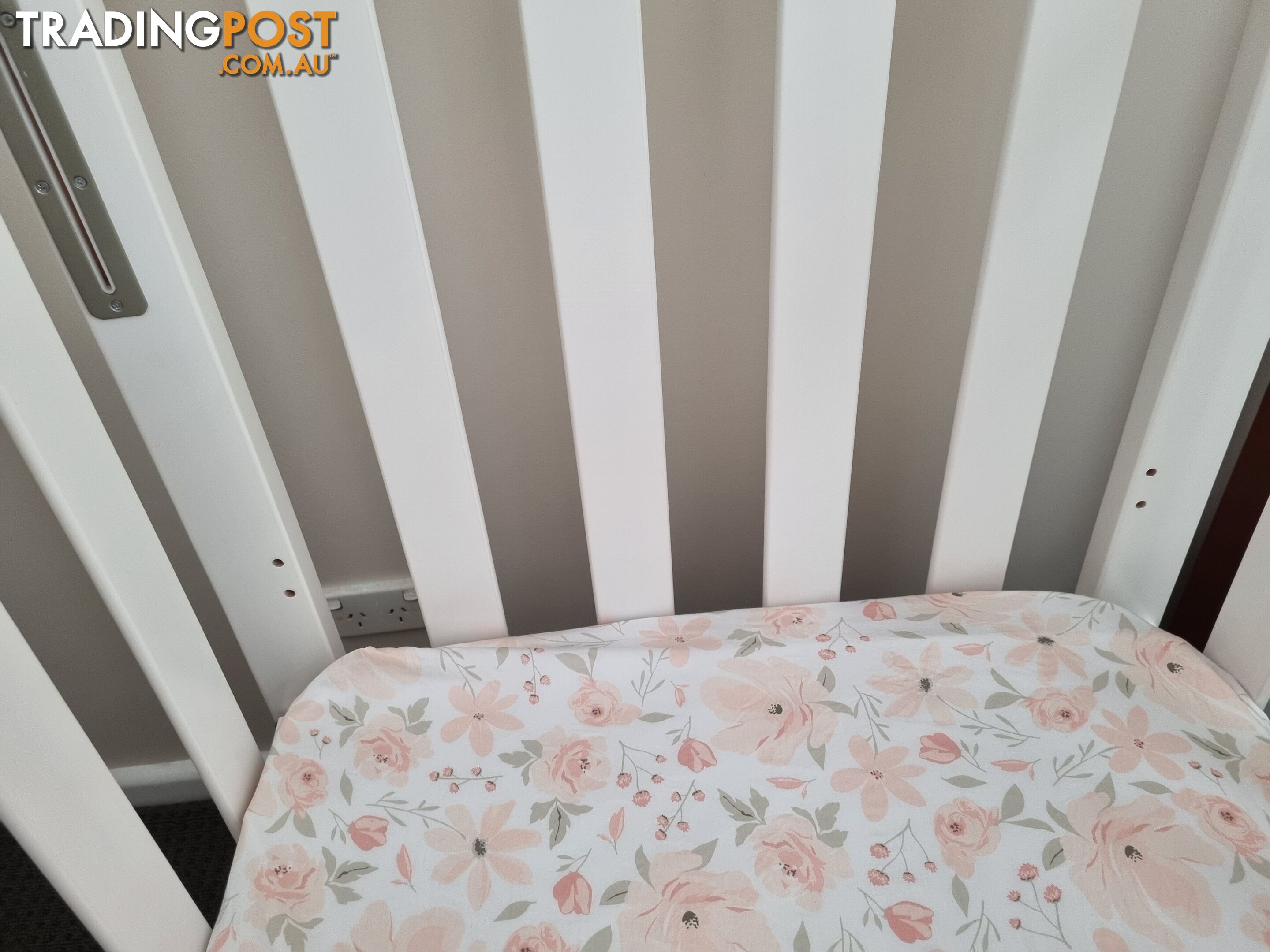 Sunbury Cot/Bed