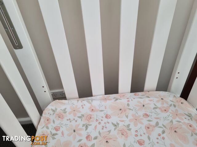 Sunbury Cot/Bed