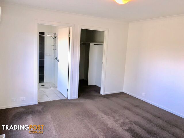 1&2/3 Victor Place LAVINGTON NSW 2641