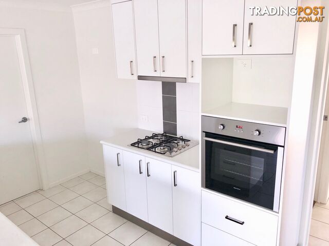 1&2/3 Victor Place LAVINGTON NSW 2641