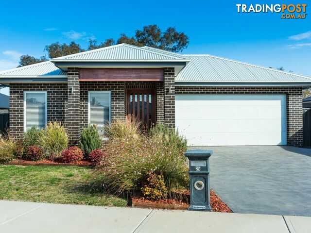 25 Riverside Boulevard KILLARA VIC 3691