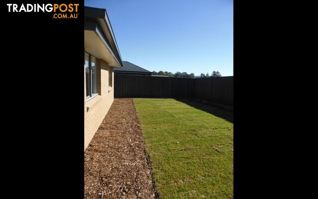 21 Pioneer Place THURGOONA NSW 2640