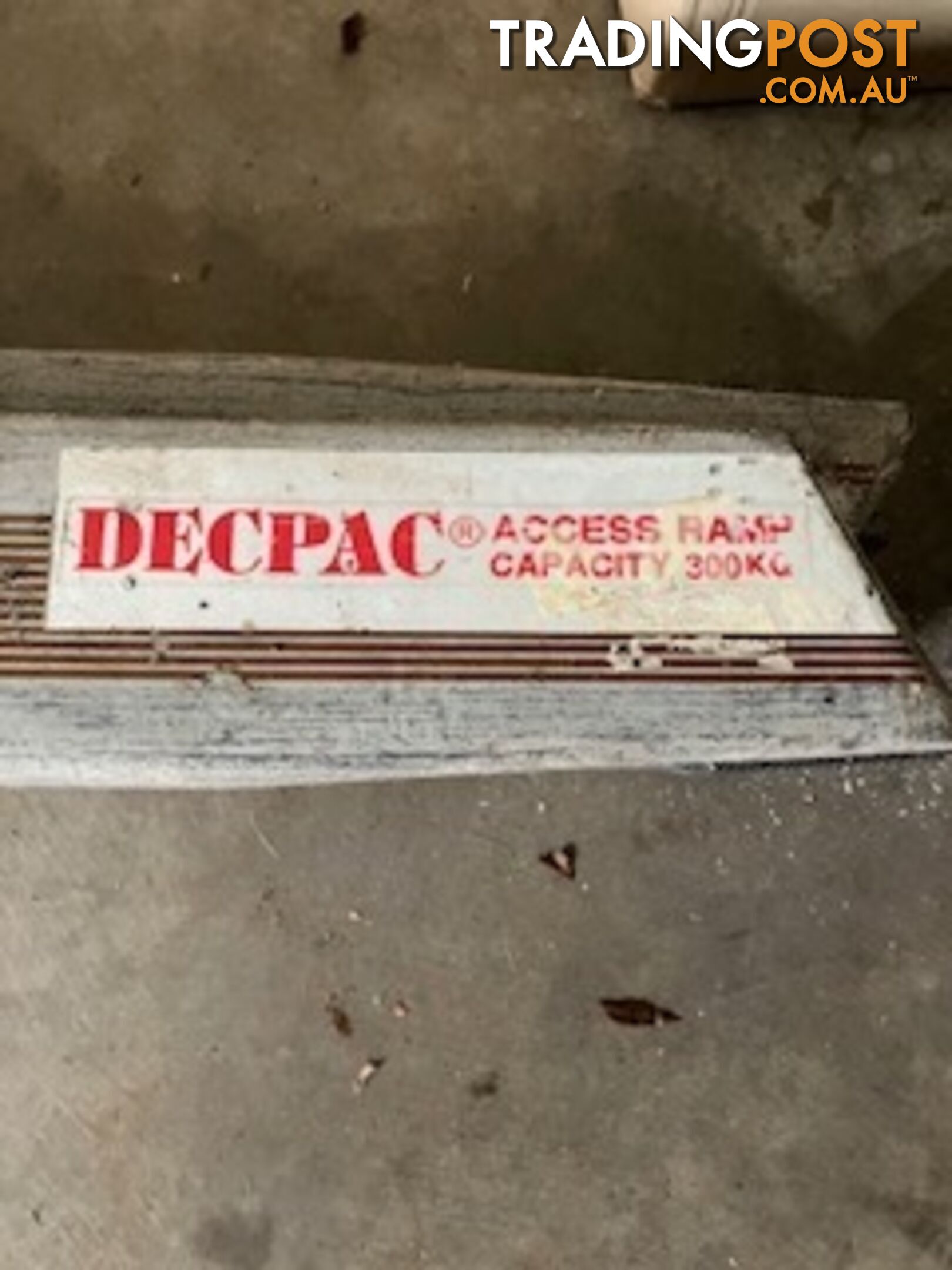 DECPAC PORTABLE RAMP WITH EDGE