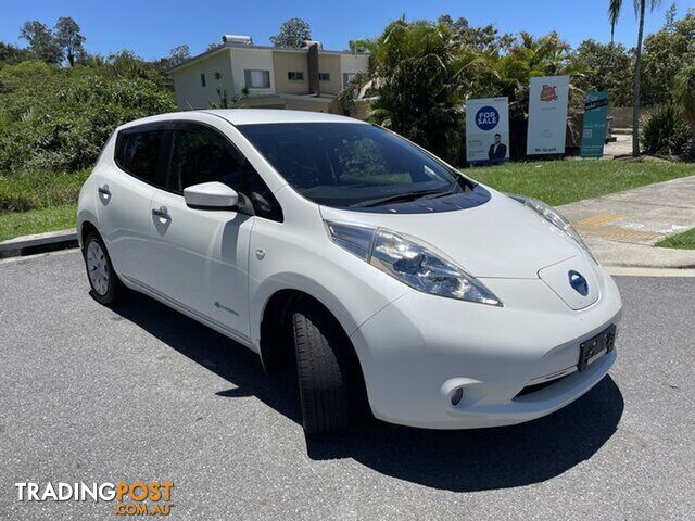 2016 NISSAN LEAF ZERO EMMISION ZE E-SHIFT HATCHBACK - photo 3 of 26