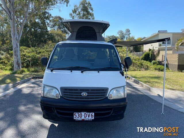 2001 TOYOTA HIACE CAMPERVAN