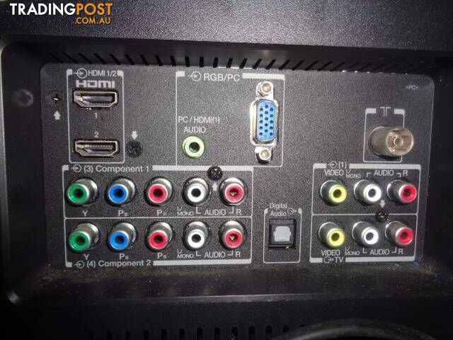 22 inch TOSHIBA FHD Slim & light LED LCD TV & base - photo 5 of 9