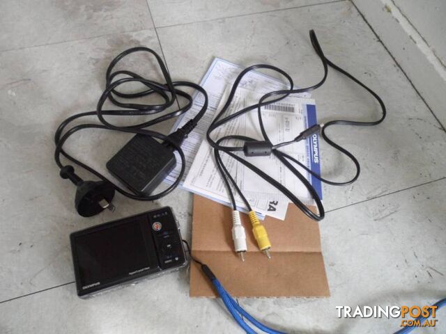 OLYMPUS Digital compact camera 14 MPix 10x camera not working - photo 2 of 2