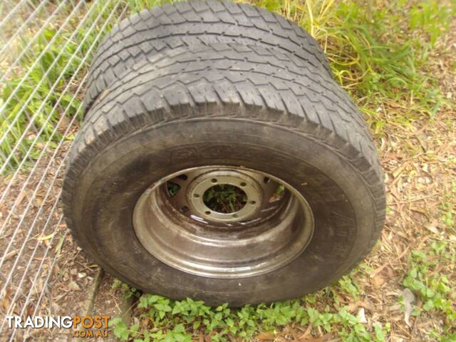 Used Radial 31 10.50 R15LT tyres and rims-two available - photo 3 of 6