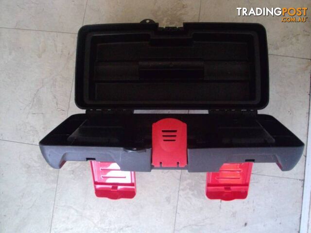 Medium Size Tools Box in great condition - photo 5 of 7