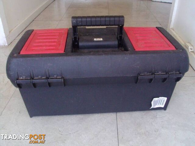 Medium Size Tools Box in great condition - photo 3 of 7