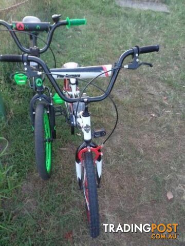 2 quality child kids mountain push BMX bike bicycle AS NEW - photo 3 of 3