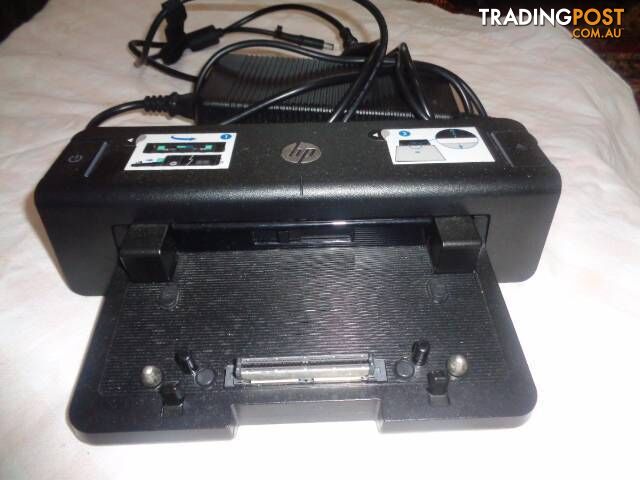 Genuine HP Docking Station & Power Adapter-Like New - photo 3 of 9