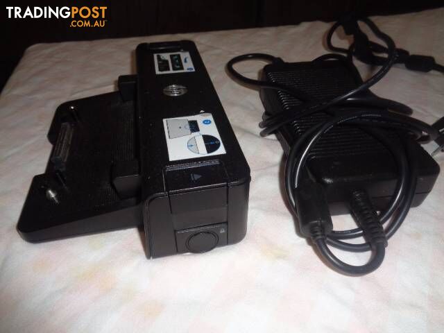 Genuine HP Docking Station & Power Adapter-Like New - photo 4 of 9