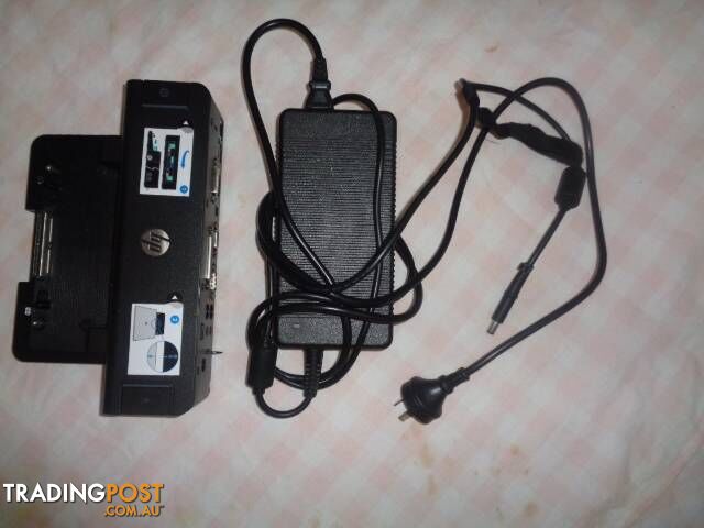 Genuine HP Docking Station & Power Adapter-Like New - photo 2 of 9