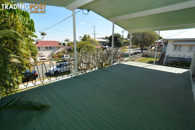 22 Kate Street WOODY POINT QLD 4019