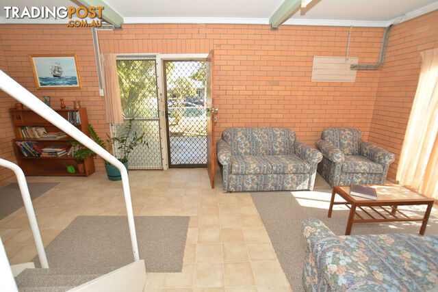 22 Kate Street WOODY POINT QLD 4019