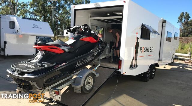 Fifth Wheelers - photo 2 of 24