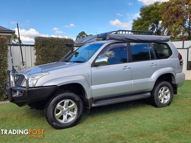 2004 TOYOTA LANDCRUISER PRADO GXL 4x4 KZJ120R 4D WAGON