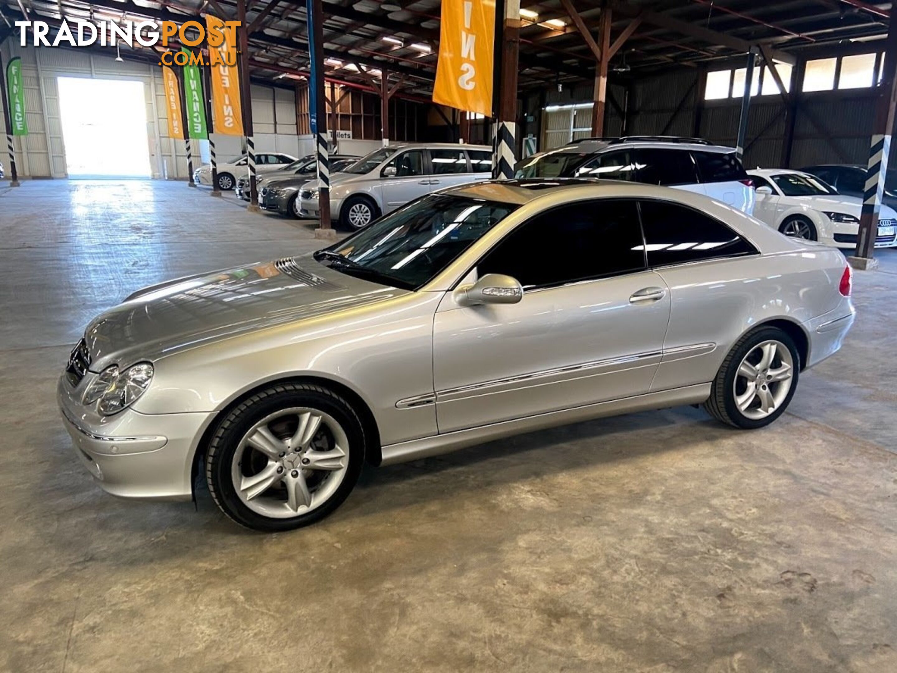 2004 MERCEDES-BENZ CLK320 ELEGANCE C209 2D COUPE