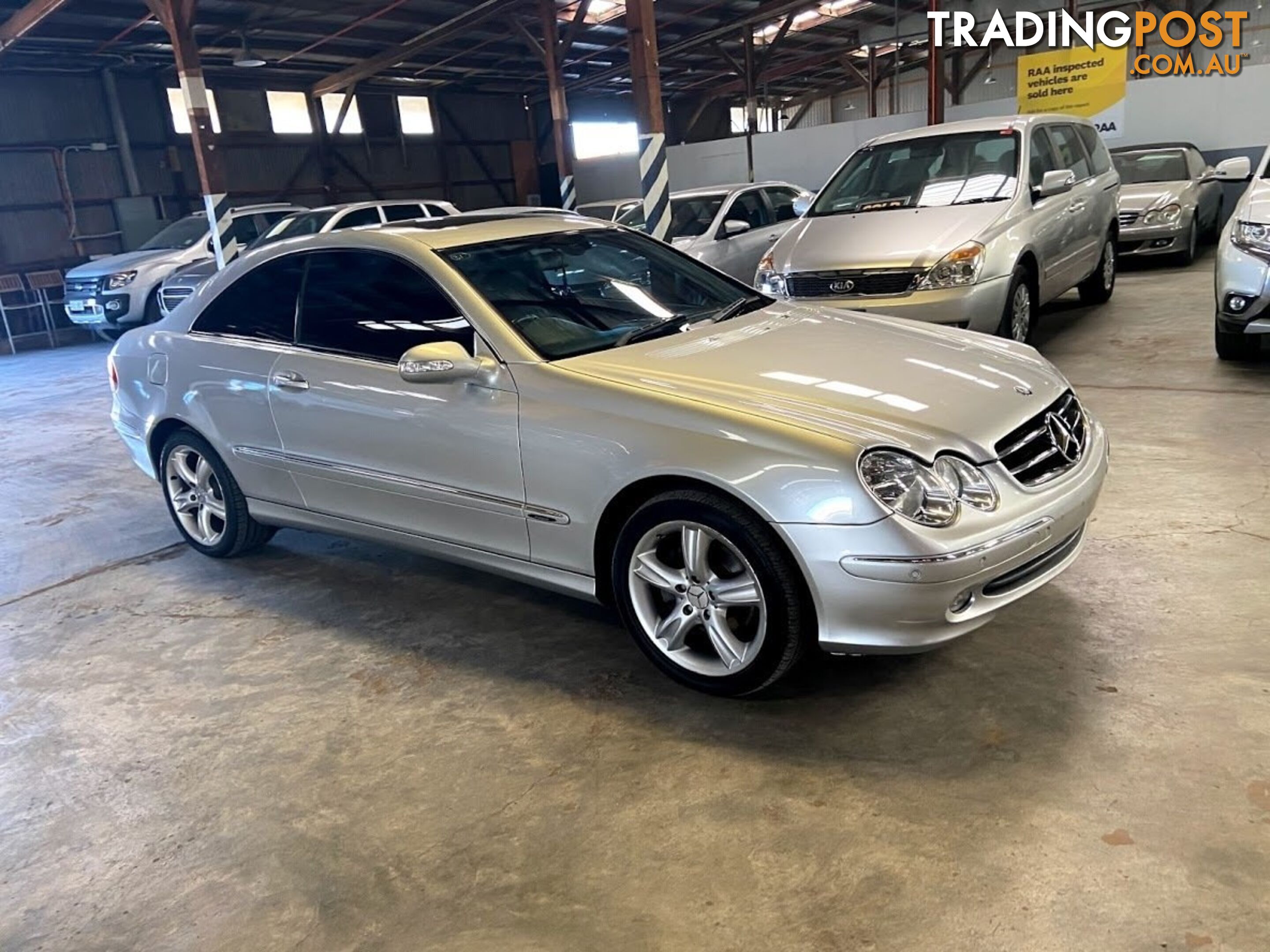 2004 MERCEDES-BENZ CLK320 ELEGANCE C209 2D COUPE