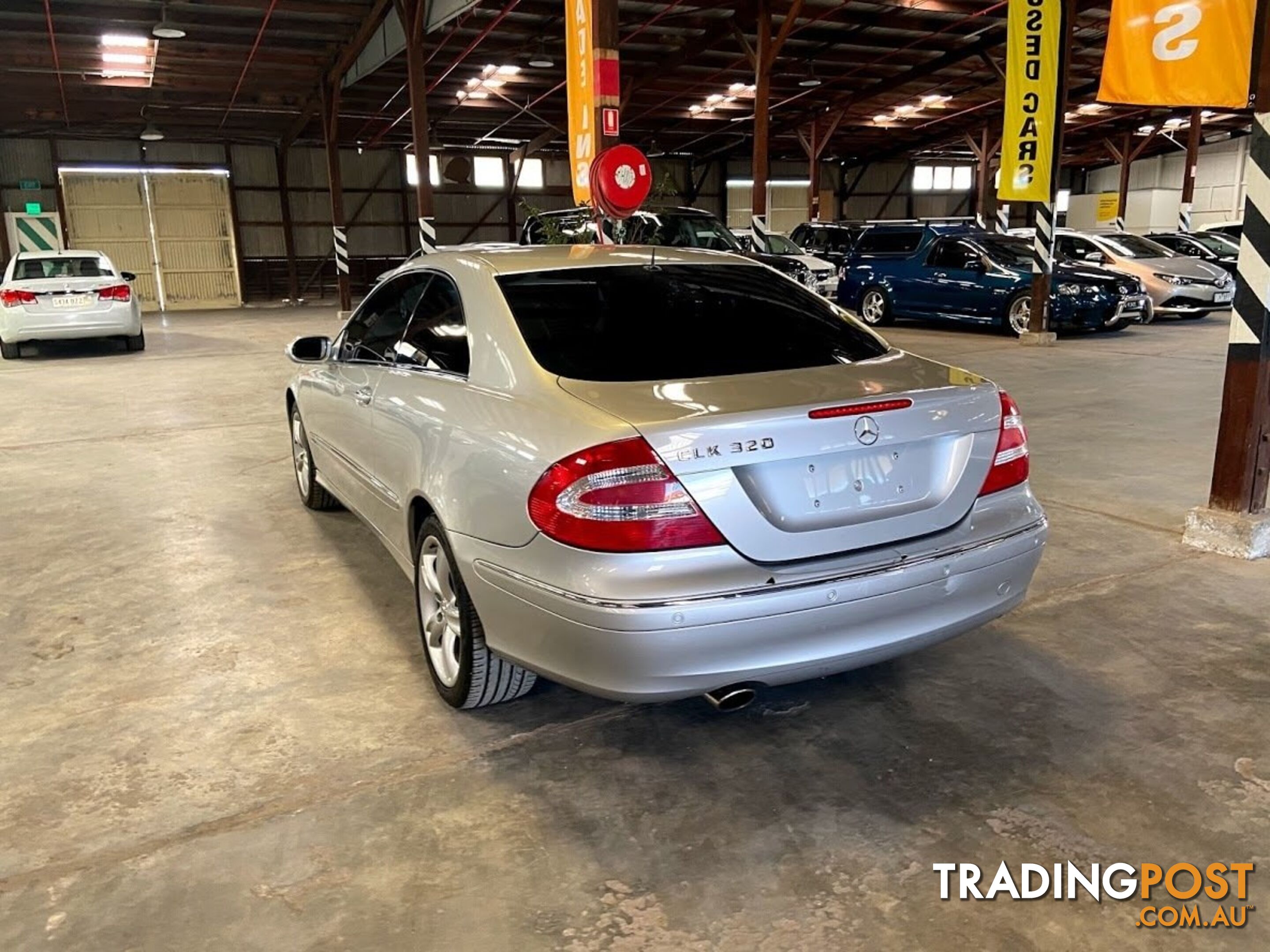 2004 MERCEDES-BENZ CLK320 ELEGANCE C209 2D COUPE