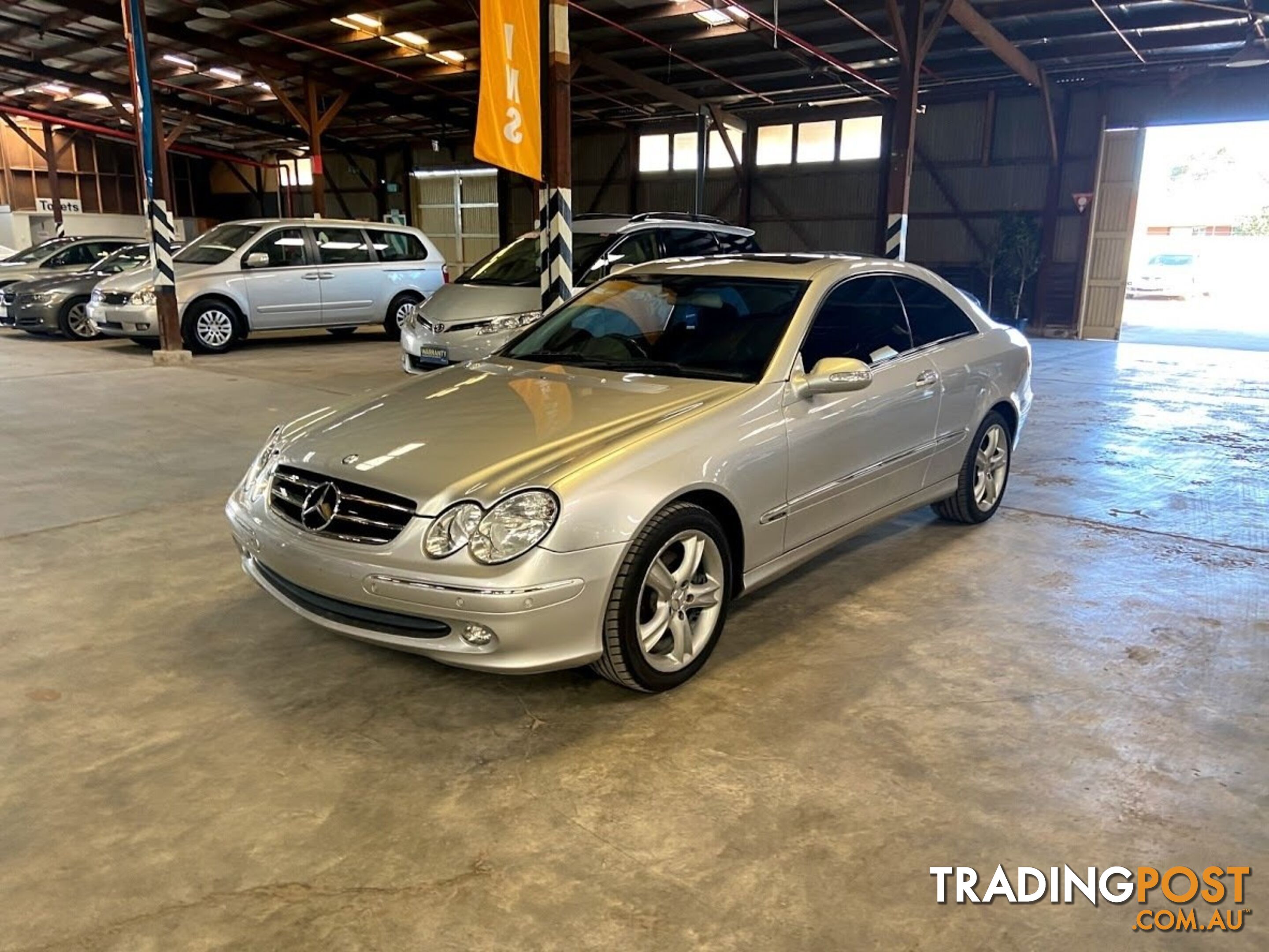 2004 MERCEDES-BENZ CLK320 ELEGANCE C209 2D COUPE