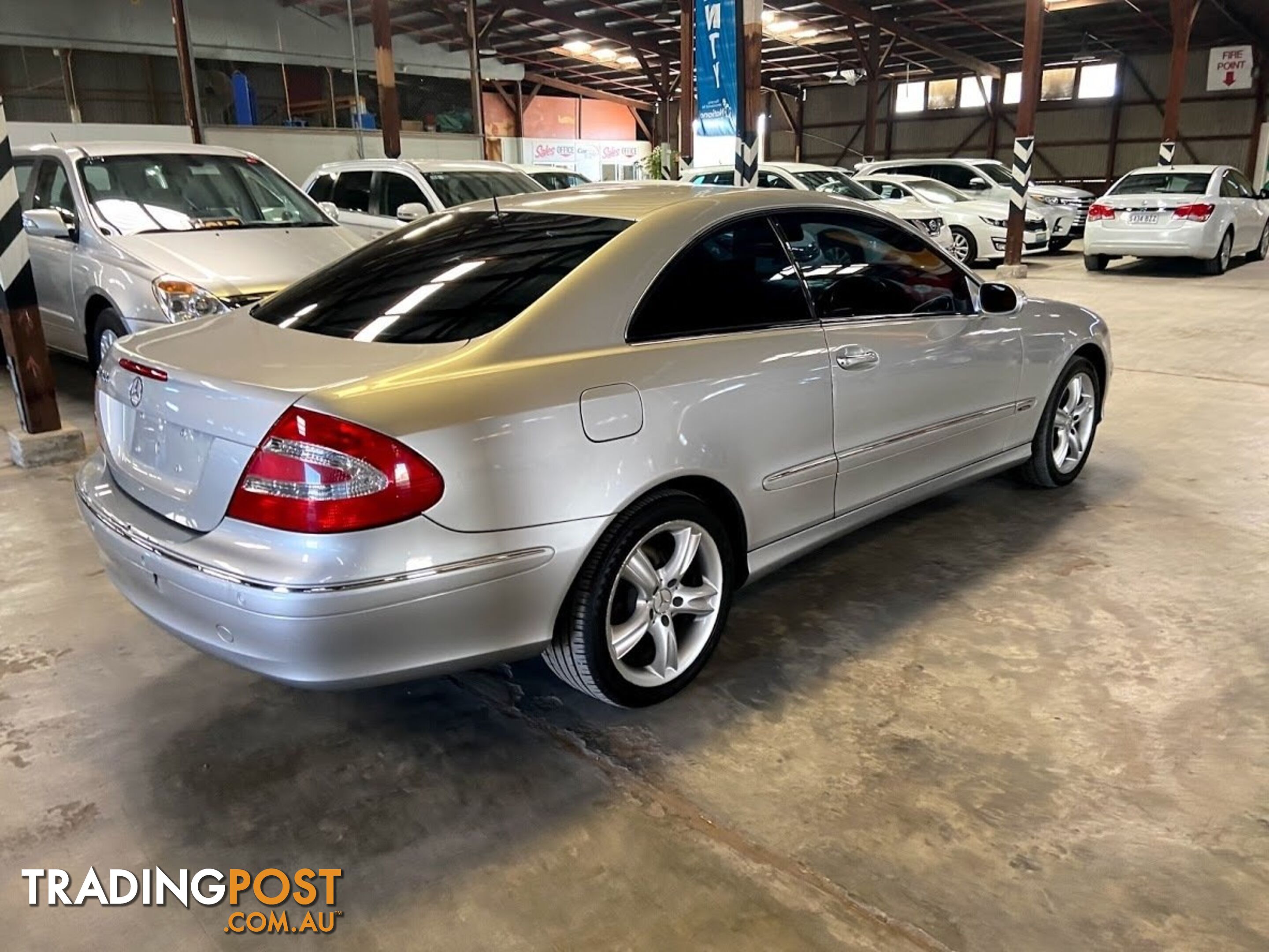 2004 MERCEDES-BENZ CLK320 ELEGANCE C209 2D COUPE