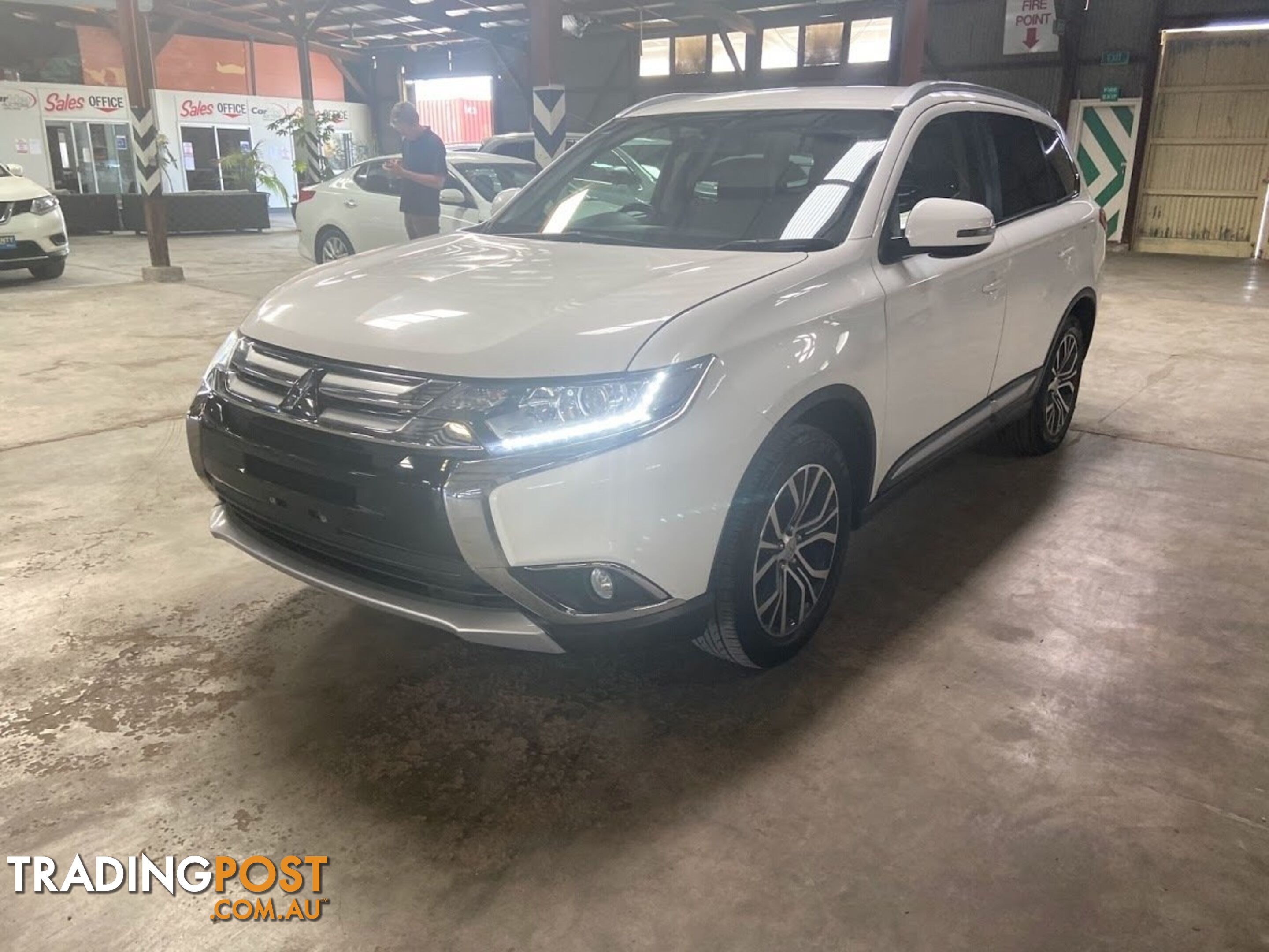 2015 MITSUBISHI OUTLANDER ES (4x4) ZJ MY14.5 4D WAGON