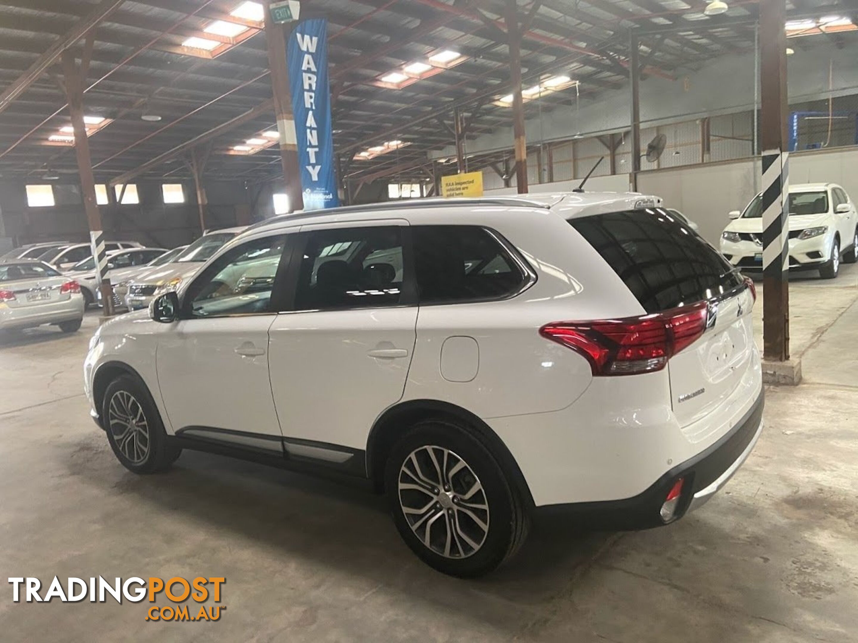 2015 MITSUBISHI OUTLANDER ES (4x4) ZJ MY14.5 4D WAGON