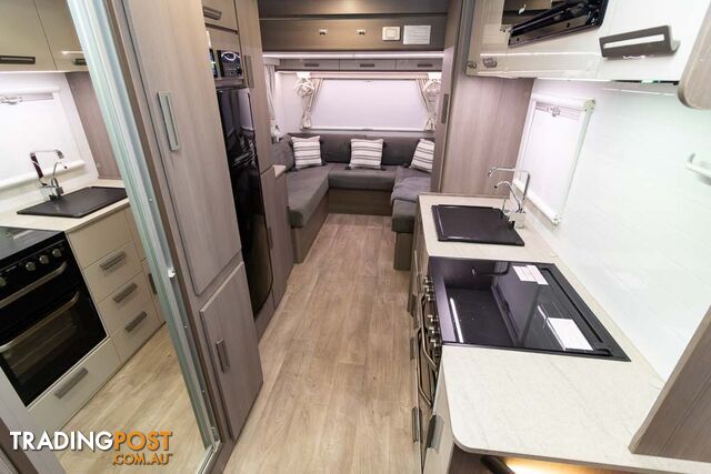 Jayco Conquest FA24-4 Motorhome - 5,284 KMS - photo 2 of 5