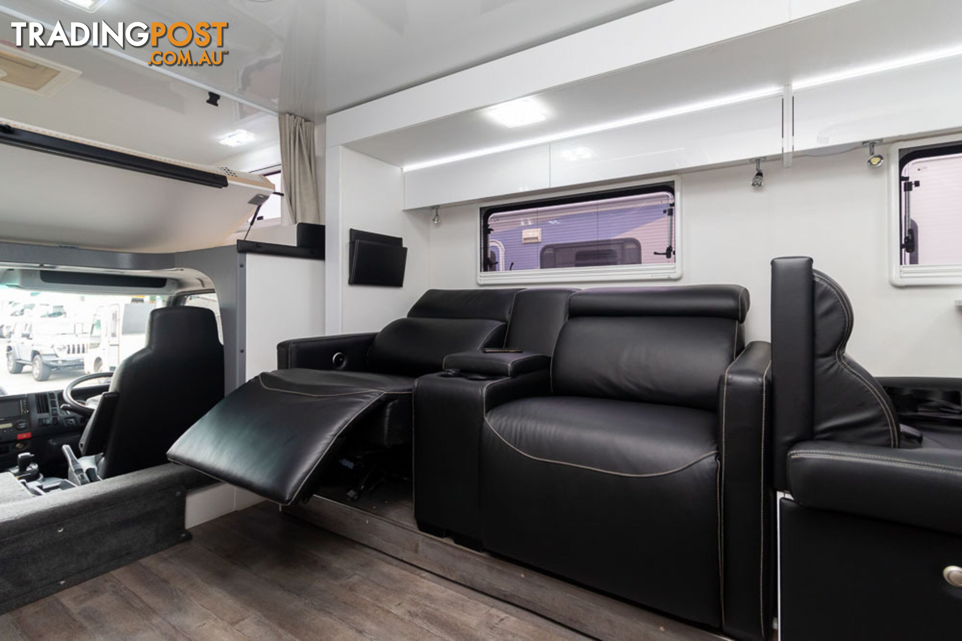 Avida Motorhome - Longreach C9836SL